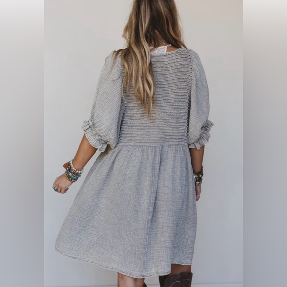 Easel Women's Dress in Mineral Wash Ash color - Picture 5 of 8